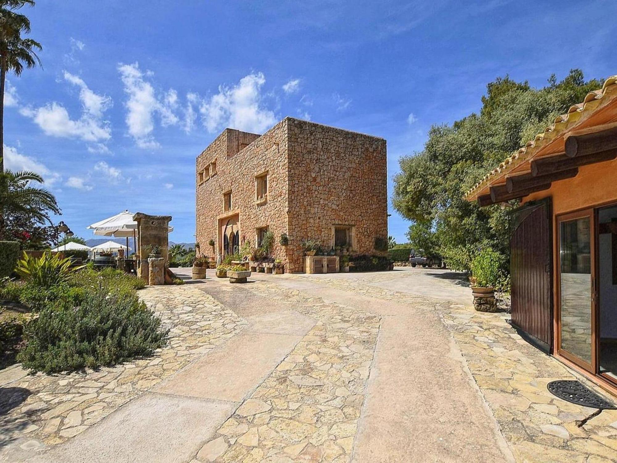 Spacious With Private Pool Feriehus *